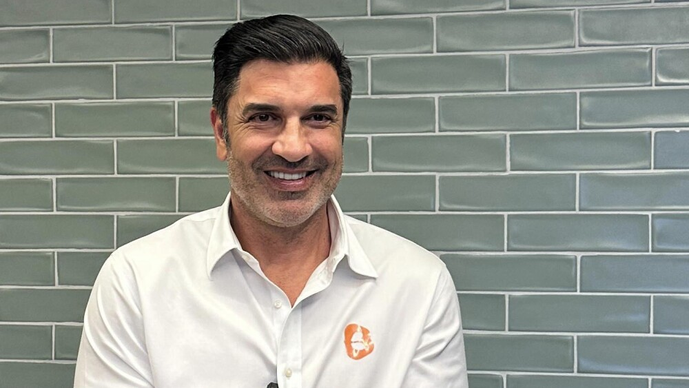Edu Guedes Emociona ao Agradecer Apoio Após Diagnóstico de Câncer e Alta Médica Surpreendente