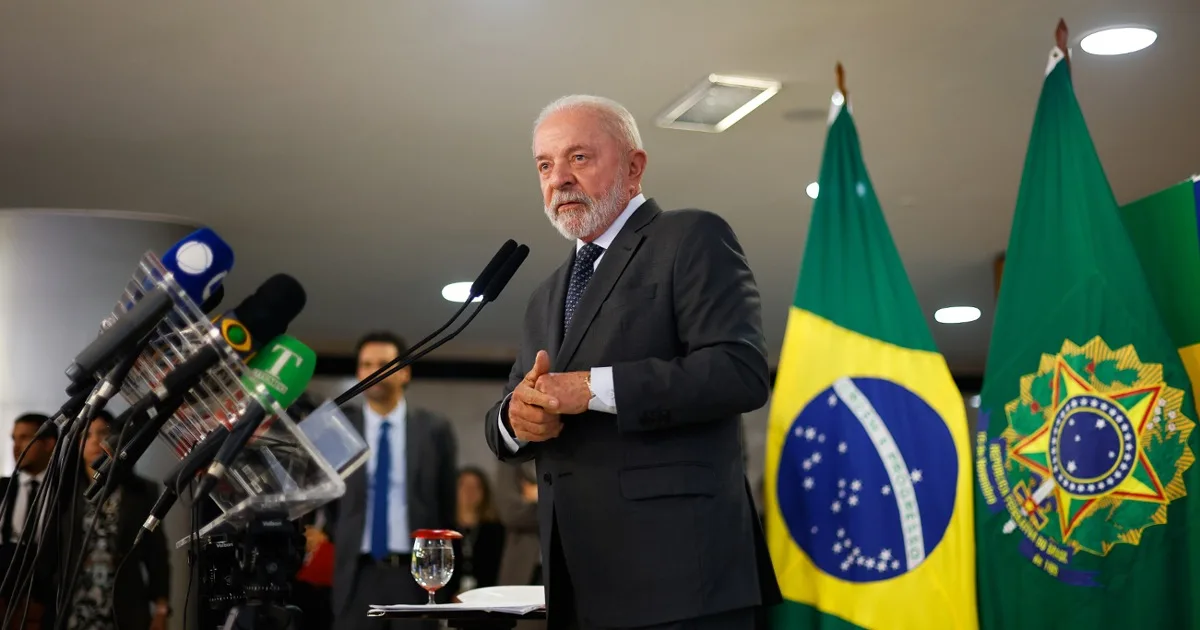 Lula fala sobre possível candidatura em 2026 e destaca desafios econômicos